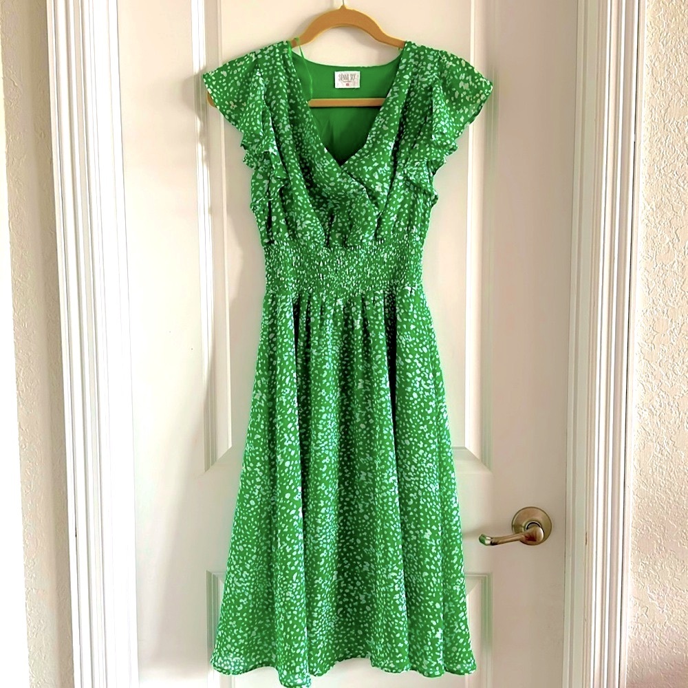 Woman’s Green Mid Calf Smocked V-Neck Dress - Size XS